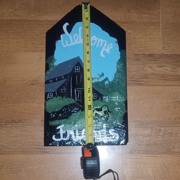 Welcome Friends Handpainted Farm Scenery Sign - Picture 2 of 8